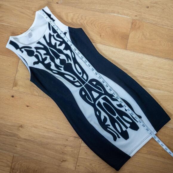 Black and White A'gaci Pencil Dress - Picture 6 of 6